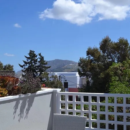 Atrium Fira (Santorini)