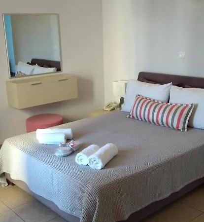 Atrium 4*