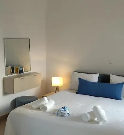 Atrium 4*