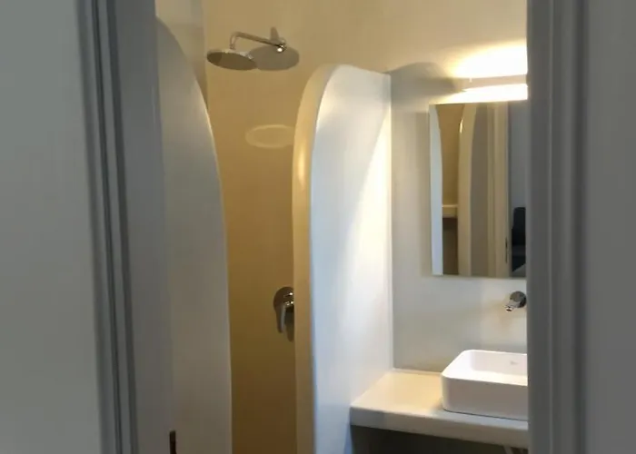 Atrium Fira (Santorini)