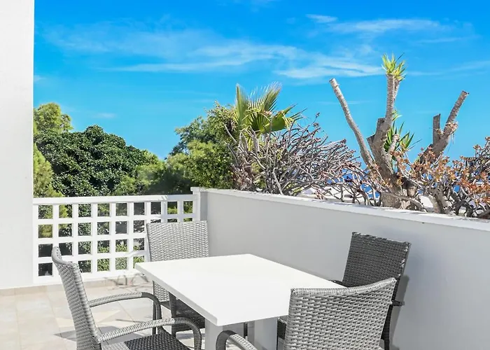 中庭别墅酒店 招待所 费拉