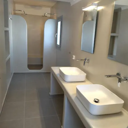 Atrium בית הארחה