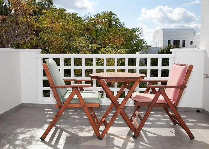 아트리움 게스트하우스 4*